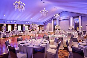 DoubleTree by Hilton Fairfield Hotel & Suites