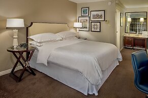 Sheraton Westport Chalet Hotel St. Louis