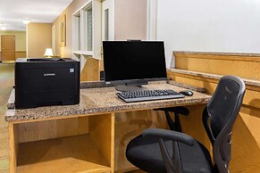 La Quinta Inn & Suites by Wyndham Redding