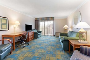 La Quinta Inn & Suites by Wyndham Redding