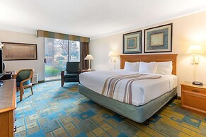 La Quinta Inn & Suites by Wyndham Redding