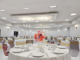 Crowne Plaza Newark Airport by IHG