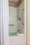 Atlantic Oceanside Hotel & Conference Center
