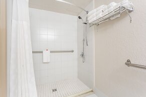 Ramada Plaza by Wyndham Nags Head Oceanfront