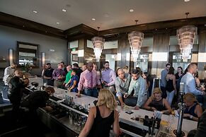 The Strathallan Rochester Hotel & Spa - DoubleTree by Hilton