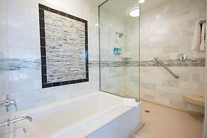 Drury Plaza Hotel Orlando - Disney Springs Area