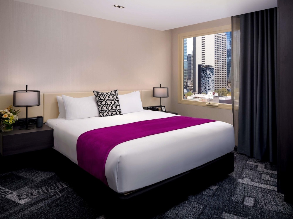 Pullman Melbourne City Centre