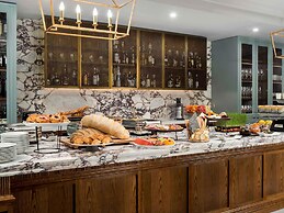 Pullman Melbourne City Centre