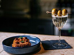 Pullman Melbourne City Centre