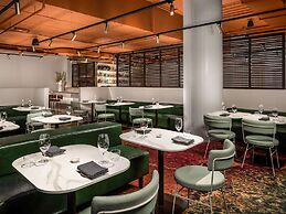 Pullman Melbourne City Centre