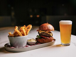 Pullman Melbourne City Centre