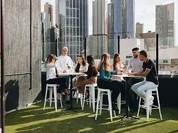 Pullman Melbourne City Centre