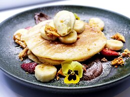 Pullman Melbourne City Centre