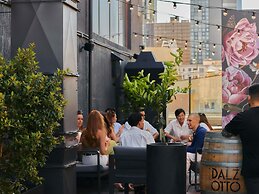 Pullman Melbourne City Centre