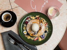 Pullman Melbourne City Centre