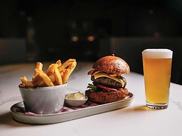 Pullman Melbourne City Centre