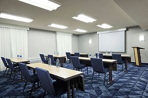 Courtyard by Marriott St Louis Westport Plaza