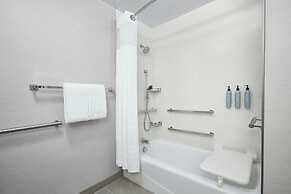 Courtyard by Marriott St Louis Westport Plaza