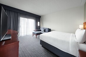 Courtyard by Marriott St Louis Westport Plaza