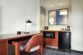 Courtyard by Marriott St Louis Westport Plaza