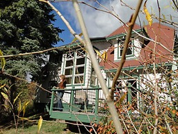 The Historic Redstone Inn
