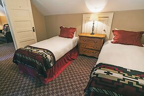 The Historic Redstone Inn