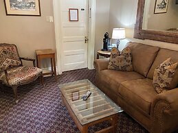 The Historic Redstone Inn