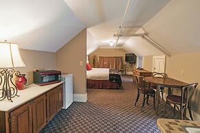 The Historic Redstone Inn