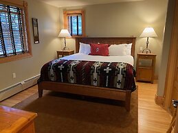 The Historic Redstone Inn