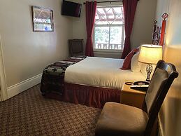 The Historic Redstone Inn