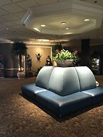 Anaheim Majestic Garden Hotel