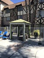 Anaheim Majestic Garden Hotel