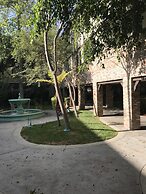 Anaheim Majestic Garden Hotel
