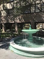 Anaheim Majestic Garden Hotel