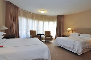 Anaheim Majestic Garden Hotel