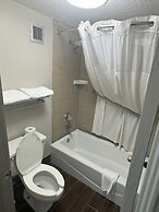 Days Inn & Suites by Wyndham Tuscaloosa - Univ. of Alabama