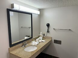 Days Inn & Suites by Wyndham Tuscaloosa - Univ. of Alabama