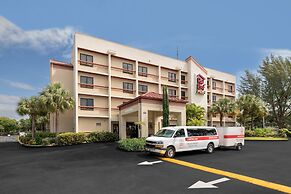 Red Roof Inn PLUS+ Miami Airport