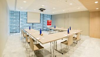 NH Collection Madrid Eurobuilding