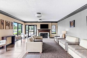 Red Lion Hotel Portland Airport