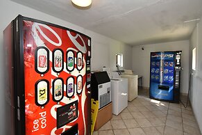 Americas Best Value Inn & Suites Williamstown