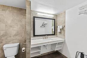 Americas Best Value Inn & Suites Williamstown