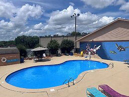 Clarion Pointe Jasper
