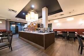 Holiday Inn Express Edmonton Downtown by IHG