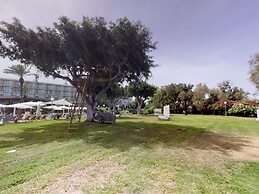 Dan  Caesarea Resort