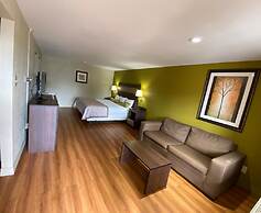 Stratford House Inn and Suites