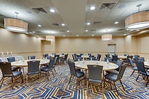 Drury Inn & Suites Sikeston, MO