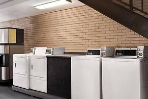 Super 8 by Wyndham Gulfport Biloxi Airport