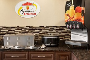 Super 8 by Wyndham Gulfport Biloxi Airport