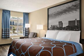 Super 8 by Wyndham Gulfport Biloxi Airport